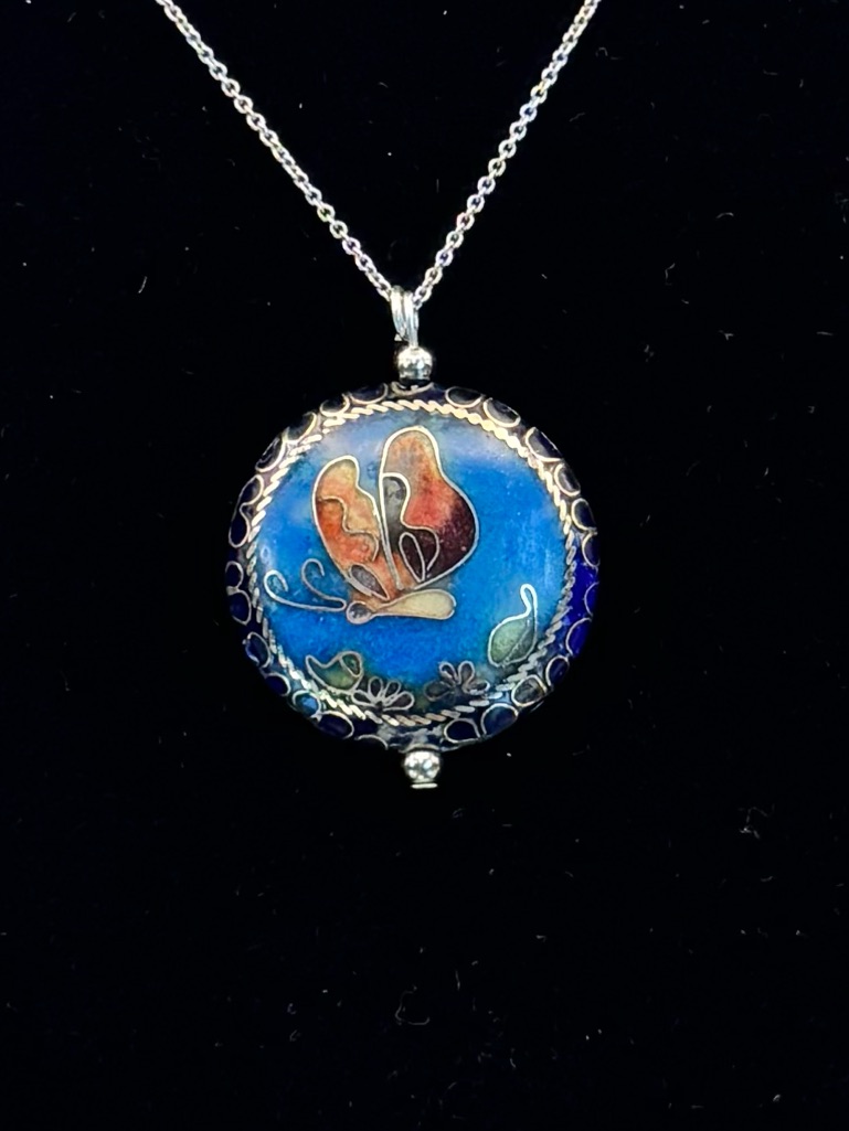 Cloisonn Vintage Butterfly Flowers Necklace 25$